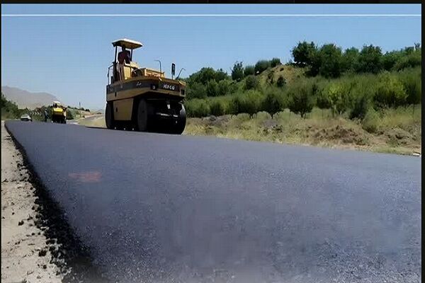 آغاز پروژه ۶۰ کیلومتری بهسازی و آسفالت برای بهبود زندگی ۵۳۱ خانوار روستایی شهرستان‌تکاب