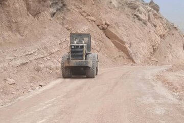 پیشرفت ۴۰ درصدی پروژه بهسازی و آسفالت راه روستایی بی‌بی زلیخایی - دژکوه در شهرستان کهگیلویه