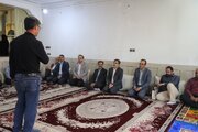 ببینید | دیدار مدیرکل راهداری و حمل‌و‌نقل جاده‌ای استان اصفهان با خانواده‌های رانندگان جان‌باخته ناوگان حمل‌ونقل کالای استان در حادثه دلخراش بندرعباس