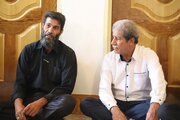 ببینید | دیدار مدیرکل راهداری و حملونقل جادهای استان اصفهان با خانوادههای رانندگان جانباخته ناوگان حملونقل کالای استان در حادثه دلخراش بندرعباس