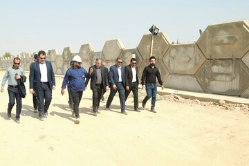ببینید | تداوم ساخت پل عنافچه بر روی رودخانه در خوزستان