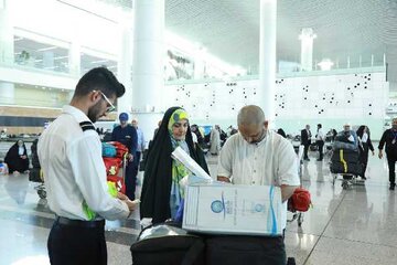 بازگشت حجاج فرودگاه امام