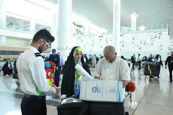 بازگشت حجاج فرودگاه امام