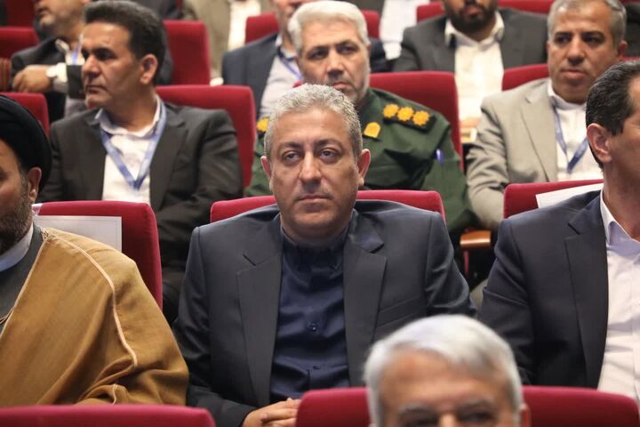 ببینید| حضور مدیرکل و رئیس شورای هماهنگی راه و شهرسازی آذربایجان‌غربی در همایش بین‌المللی فرصت‌های سرمایه‌گذاری استان