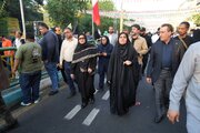 حضور وزیر راه و شهرسازی در راهپیمایی کیلومتری غدیر/ افزایش خدمات ریلی و جاده‌ای باتوجه به محدودیت‌های پروازی