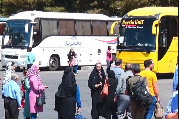 تردد در محورهای استان اصفهان بدون مشکل در جریان است