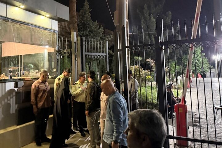 وزیر راه و شهرسازی در ملاقات با همکاران حراست: غیرت و رشادت شما فراموش نشدنی است