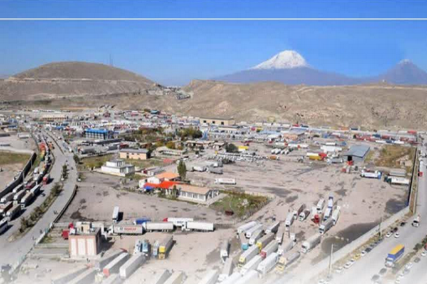 ویدئو| پایانه مرزی بازرگان؛ شاهراه راهبردی ایران به اروپا،
کانونی حیاتی در نقشه فرصتهای سرمایهگذاری بینالمللی ویدئو| پایانه مرزی بازرگان؛ شاهراه راهبردی ایران به اروپا، کانونی حیاتی در نقشه فرصتهای سرمایهگذاری بینالمللی