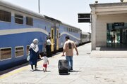 ببینید| خدمت‌رسانی ایستگاه راه آهن و پایانه‌های حمل و نقل به مسافران در استان سمنان