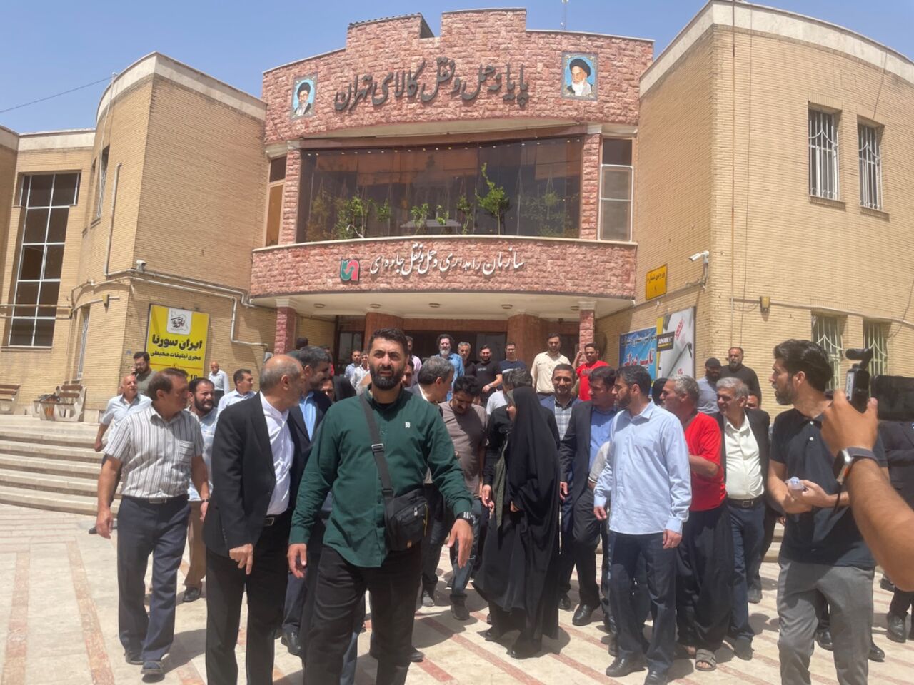 رکورد شکنی کامیون‌داران غیور در حمل‌ کالای اساسی طی جنگ ۱۲ روزه