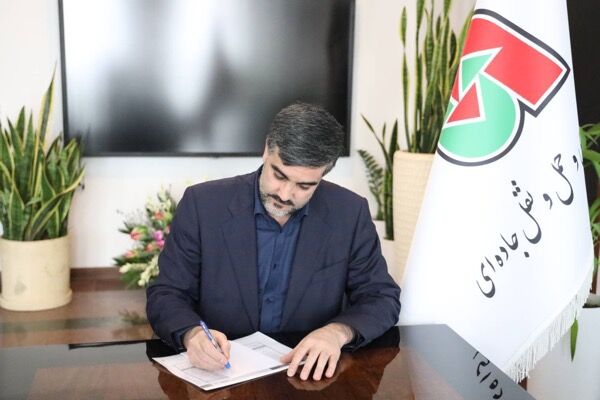 پیام تقدیر رئیس سازمان راهداری وحمل ونقل جاده‌ای از رانندگان غیور و تلاشگران خدوم حوزه حمل و نقل کالا و مسافر