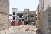 ببینید | بازدید معاون فنی سازمان ملی زمین و مسکن با همراهی مدیرکل راه و شهرسازی استان خراسان رضوی از سایت‌های نهضت ملی مسکن تایباد و امضای تفاهم‌نامه تامین قیر معابر