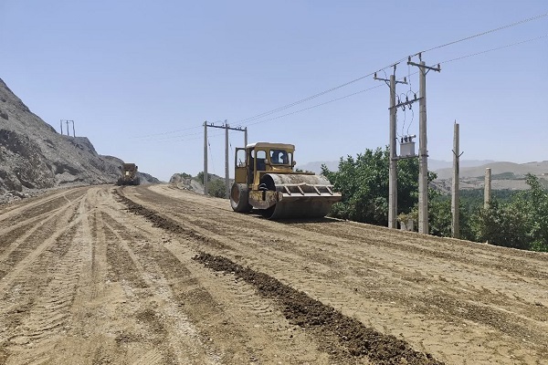قطعه دوم پروژه بهسازی جاده سامان_حاشیه زاینده رود در
چهارمحال و بختیاری تا هفته دولت آماده بهره برداری میشود قطعه دوم پروژه بهسازی جاده سامان_حاشیه زاینده رود در چهارمحال و بختیاری تا هفته دولت آماده بهره برداری میشود