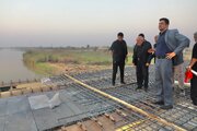 ببینید| بازدید استاندار خوزستان و جمعی از مسئولان استانی و شهرستان باوی از پل عنافچه بر روی رودخانه کارون