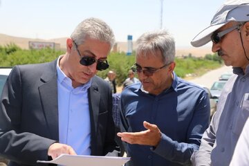 فعالیت شبانه‌روزی ۳۷ کارگاه راهسازی در آذربایجان‌غربی