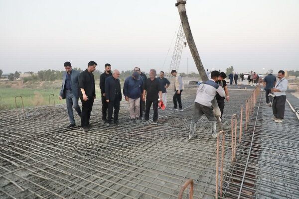 ببینید| بازدید استاندار خوزستان و جمعی از مسئولان استانی و شهرستان باوی از پل عنافچه بر روی رودخانه کارون