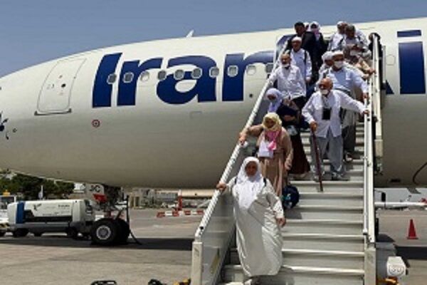 بازگشت هوایی حجاج ایرانی باقیمانده در عربستان از طریق فرودگاه بینالمللی مشهد مشهد