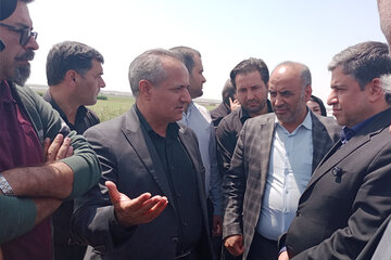 ببینید: بازدید میدانی استاندار اردبیل به همراه مدیرکل راه و شهرسازی استان اردبیل از پروژه‌های توسعه بزرگراهی در حال اجرای محور اردبیل - مشکین‌شهر - پارس‌آباد