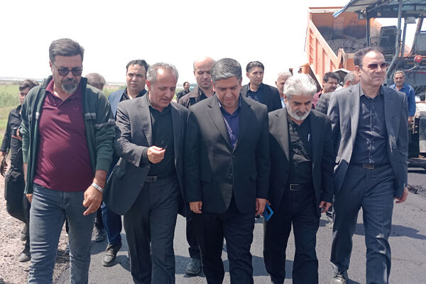 ببینید: بازدید میدانی استاندار اردبیل به همراه مدیرکل راه و شهرسازی استان اردبیل از پروژه‌های توسعه بزرگراهی در حال اجرای محور اردبیل - مشکین‌شهر - پارس‌آباد