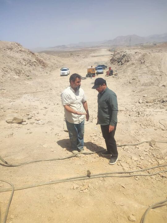 بازدید سرپرست معاونت مهندسی و ساخت اداره کل راه و شهرسازی
سیستان و بلوچستان از پروژه احداث بزرگراه زاهدان – خاش بازدید سرپرست معاونت مهندسی و ساخت اداره کل راه و شهرسازی سیستان و بلوچستان از پروژه احداث بزرگراه زاهدان – خاش