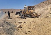 انجام تسطیح و شانه سازی در  راههای روستایی خراسان جنوبی
