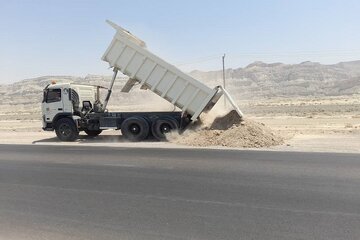 ایمن سازی بیش از ۲۰ کیلومتر از محور میناب-سیریک هرمزگان