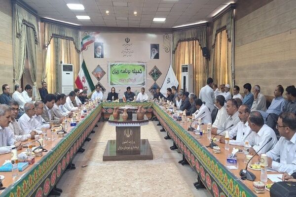 حضور مدیر کل راه و شهرسازی سیستان و بلوچستان در جلسه کمیته برنامهریزی شهرستان سراوان  سیستان