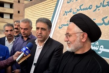 ببینید | آیین آغاز عملیات اجرایی آماده‌سازی معابر مسکن مهر سایت ۱۸ و نیم هکتاری بلیتی شوشتر