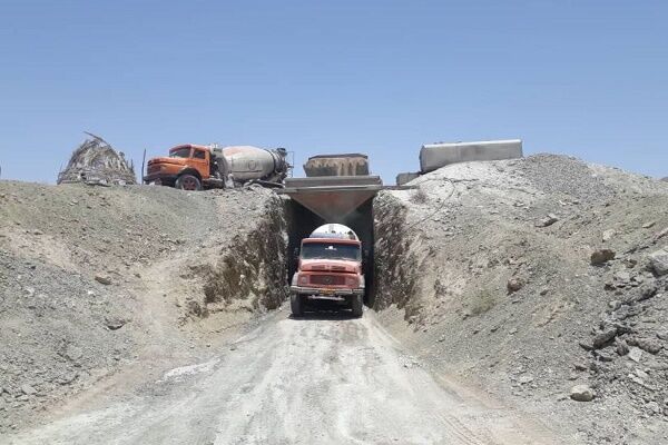 ببینید|تداوم ساخت مسیر اصلی اسکل‌آباد – گوهرکوه – بزمان استان سیستان و بلوچستان