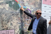 بازدید هوشنگ بازوند معاون وزیر و مدیرعامل شرکت ساخت و توسعه زیربناهای حمل و نقل کشور به همراه مدیرکل راه و شهرسازی آذربایجان‌غربی از  روند اجرایی محور سه‌راهی ایواوغلی تا گیت ورودی منطقه آزاد ماکو