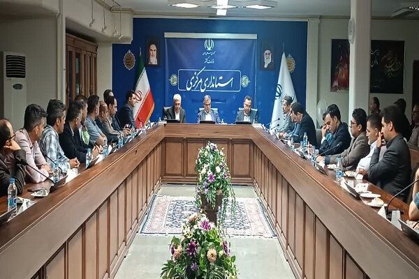 آیین تکریم و معارفه مدیرکل راه و شهرسازی استان مرکزی برگزار شد