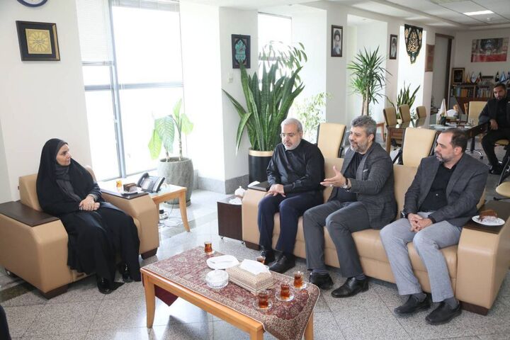 حضور وزیر راه و شهرسازی در مرکز حراست وزارت راه و شهرسازی و قدردانی از رئیس و کارکنان مرکز ع