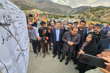 بازدید وزیر راه و شهرسازی از عملیات احداث باند دوم تونل آزادی