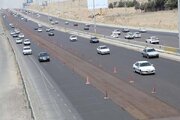 ببینید|عملیات روکش آسفالت حفاظتی در لاین جنوبی آزاد راه تهران کرج محدوده گرمدره در استان البرز