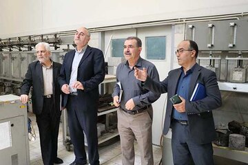 ببینید| گزارش تصویری از بازدید سرپرست و مدیران سازمان مجری ساختمان‌ها و تاسیسات دولتی و عمومی از توانمندی‌های شرکت آزمایشگاه فنی و مکانیک خاک
