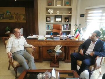 دیدار مدیرکل راه و شهرسازی ایلام با مدیرعامل شرکت بازآفرینی شهری ایرا1.jpg
