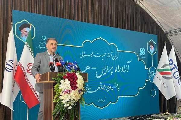 کلنگ‌زنی آزادراه پردیس_هراز نماد عزم ملی در توسعه زیرساخت‌هاست