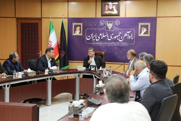 راه‌آهن در مسیر توسعه گردشگری ریلی/ تسهیل سفرهای بین المللی در دستور کار