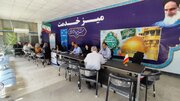 ببینید | حضور میدانی مدیرکل راه و شهرسازی البرز در میز خدمت نماز جمعه کرج
