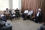 دیدار پيمان آرامون مدیر کل و رئیس شورای هماهنگی راه و شهرسازی آذربایجان‌غربی با حجت‌الاسلام‌والمسلمین سید مهدی قریشی نماینده‌ ولی فقیه در آذربایجان‌غربی و امام جمعه ارومیه