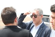 بازدید پیمان آرامون مدیرکل راه وشهرسازی آذربایجان‌غربی از روند آماده‌سازی سایت ۵۰ هکتاری طرح نهضت ملی مسکن در شهرستان خوی