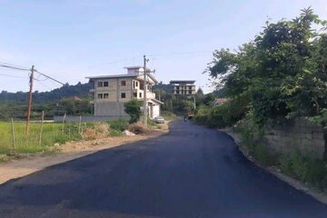 آغاز پروژه روکش آسفالت راه روستایی دروار محله چوبر شهرستان تالش