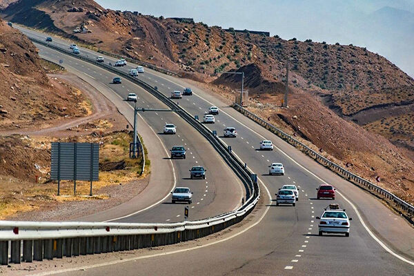 تردد بین استانی در تیرماه سال جاری نسبت به ماه گذشته ۵ درصد کاهش یافت