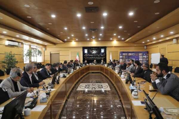 ۱۱ هزار کیلومتر راه در راهگذرهای ترانزیتی کشور در حال ساخت است