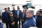 بازدید وزیر راه و شهرسازی از فرودگاه بم/ آغاز پروازها از هفته دولت 