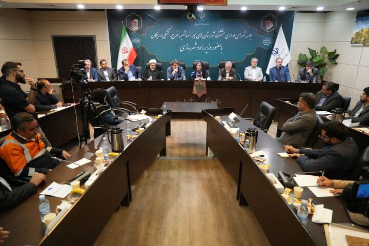 ببینید | روز نخست سفر وزیر راه و شهرسازی به استان کرمان