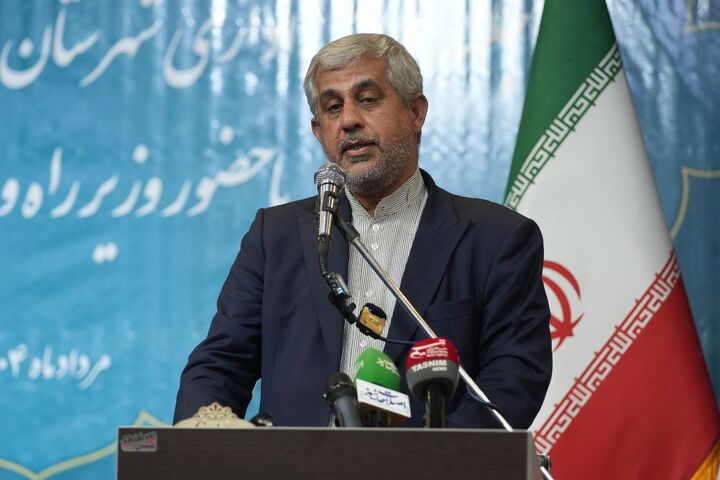 طرح مطالبات سی ساله از وزیر راه و شهرسازی دولت چهاردهم/ از راه‌آهن جیرفت تا جاده‌هایی که سالهاست دو بانده نشده‌اند