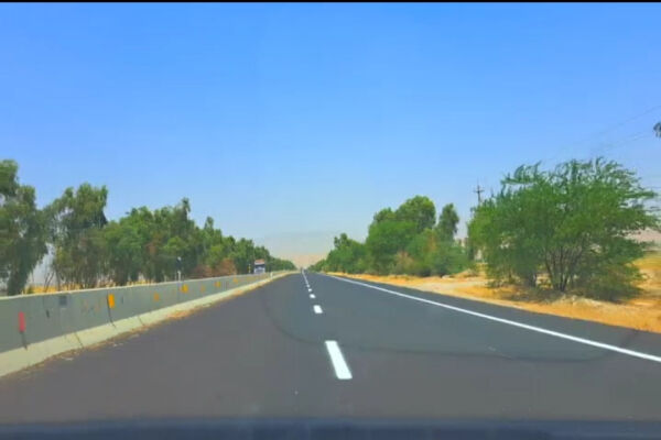 خط کشی محور ایلام مهران