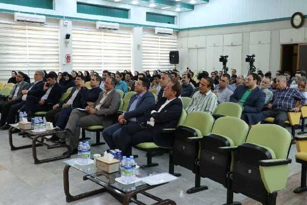 نشست صمیمانه معاون وزیر با کارکنان