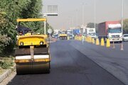 ببینید/گزارش تصویری از عملیات روکش آسفالت آزادراه کرج قزوین محدوده مهرویلا